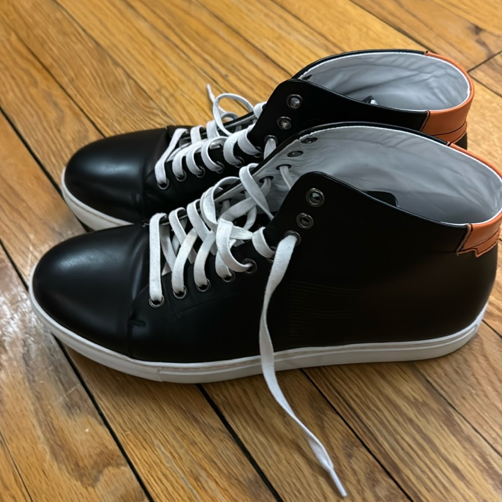 French Connection UK, black leather sneakers
